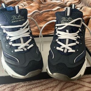 D’Lites SKECHERS 8.5 women